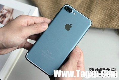 iphone7怎么充电，iphone7正确充电的方法